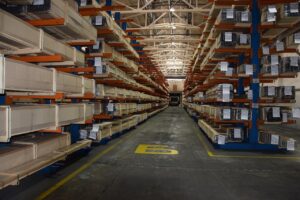 製造ライン勤務の夜勤終了後に足のむくみを解消する方法は？