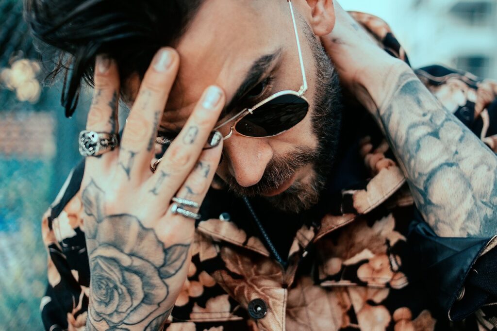 製造業で男性が三交替勤務の生活リズムを整える方法は？