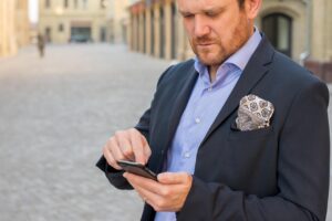 交替勤務の男性が夜勤明けに昼間に電話をかける際の対策やり方は？